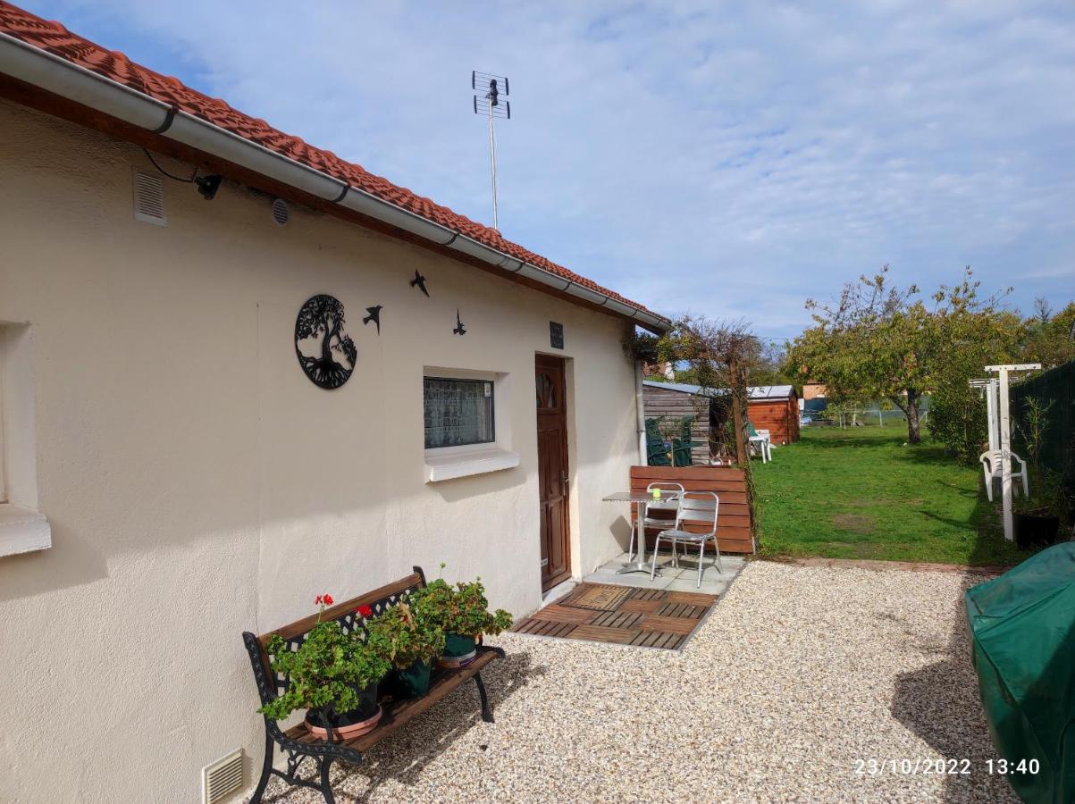 Tranquillite & Independance Au Coeur De La Sologne Casa de hóspedes Lamotte-Beuvron Exterior foto